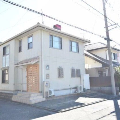 葵区瀬名7丁目　中古住宅　のサムネイル